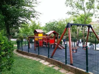 Vue d’ensemble de l’aire de jeux — Elysee