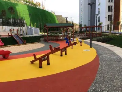 Balançoire à bascule en bois — Elysee