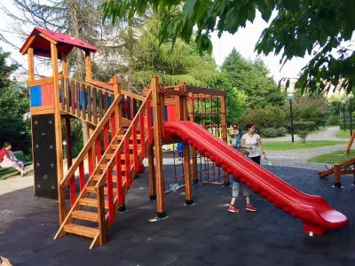 Aire de jeux en bois — Elysee