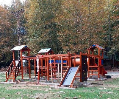 Parcours d’escalade et d’équilibre en bois — Elysee