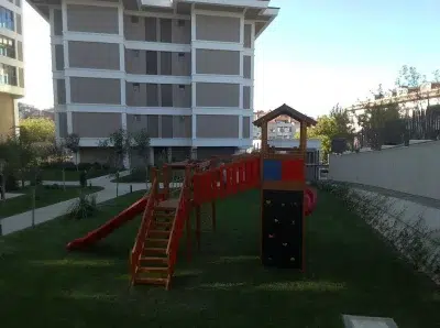 Aire de jeux en bois — Elysee