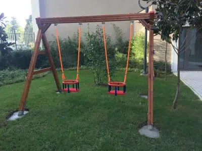 Portique de balançoires en bois — Elysee