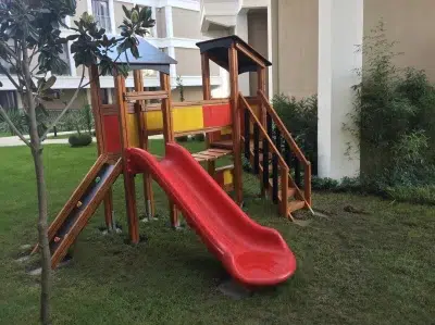 Aire de jeux en bois — Elysee