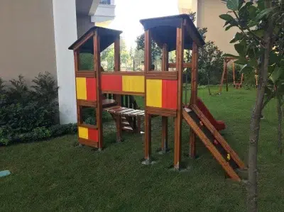 Aire de jeux en bois — Elysee