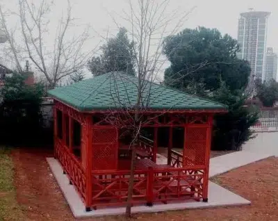 Kiosque de jardin en bois — Elysee