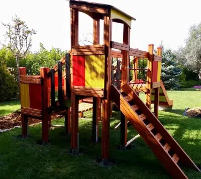 Aire de jeux en bois — Elysee