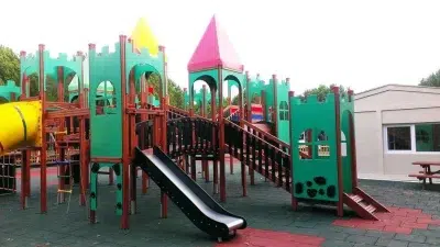 Aire de jeux en bois — Elysee
