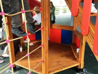 Aire de jeux en bois — Elysee