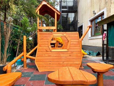 Aire de jeux pour enfants en bois — Elysee