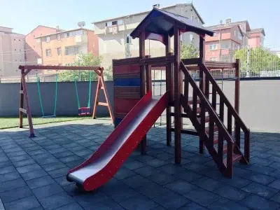 Aire de jeux en bois — Elysee