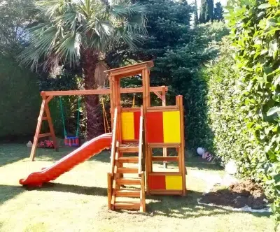 Aire de jeux en bois — Elysee