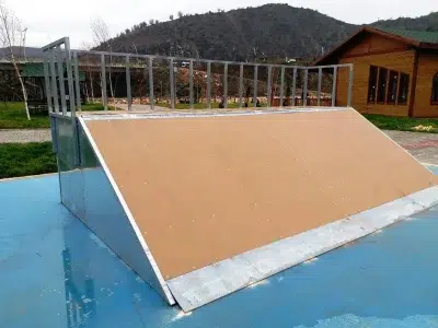 Skatepark et rampes — Elysee